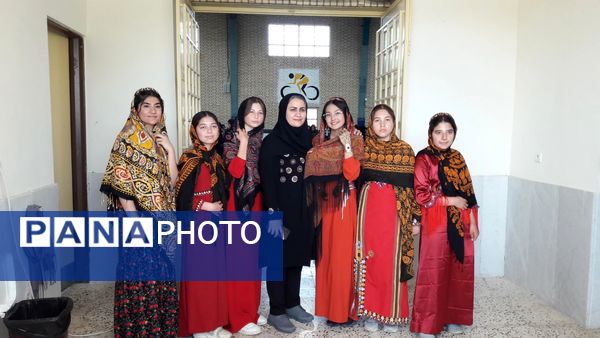 برپایی بازارچه مدرسه‌ای در مجتمع عشایری امید انقلاب