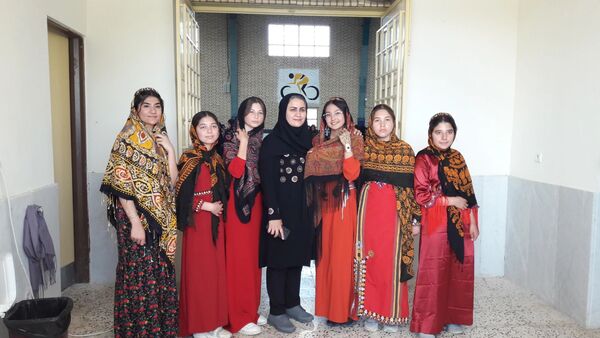 برپایی بازارچه مدرسه‌ای در مجتمع عشایری امید انقلاب
