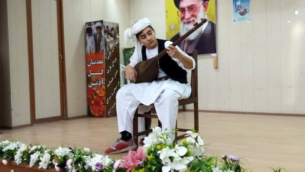 هنرنمایی دانش‌آموزان نوازنده در دیار شیخ جام