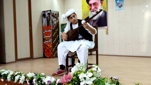 هنرنمایی دانش‌آموزان نوازنده در دیار شیخ جام