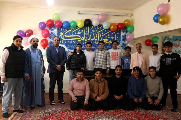 جشن بزرگ نیمه‌شعبان و آغاز دهه فجر در هنرستان شیخ‌الرئیس 