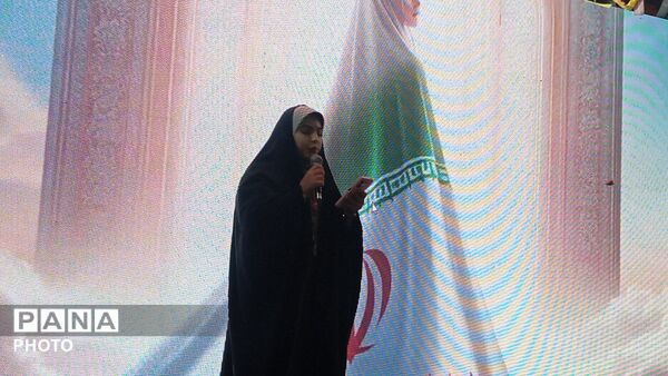 اجتماع باشکوه دختران و بانوان شهرستان قروه 
