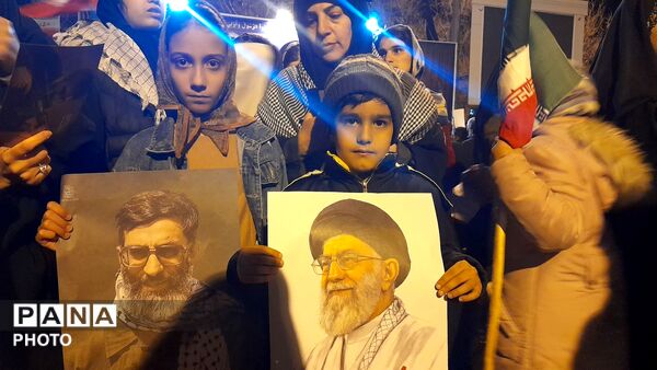 سوزاندن  نمادهای خصومت در چهارشنبه سوری نورآباد