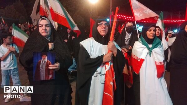 صد و پنجاه و پنجمین شب تجمعات بیعت با رهبری در نورآباد 