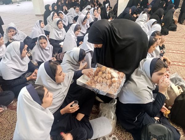 اردوی عملی آموزش آمادگی دفاعی مرحله دوم مدارس دخترانه متوسطه اول پایه نهم فلاورجان 