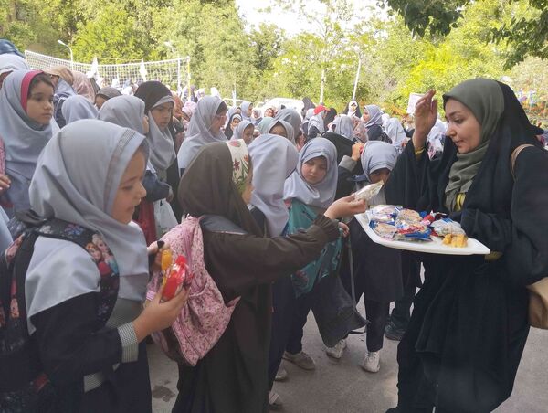 اردوی تفریحی دانش آموزان دبستان شاهد حاج تقی آقا بزرگ در اردوگاه جوادالائمه مشهد