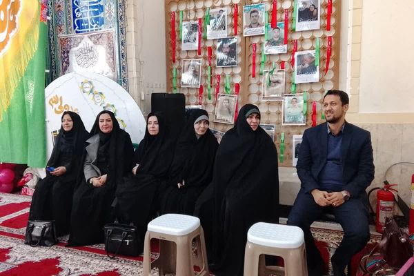 بازدید مسئولان آموزش‌ و پرورش از اعتکاف دختران در مسجد الزهرا(س) قیامدشت