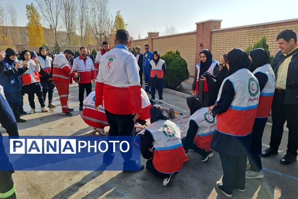 مانور سراسری زلزله و ایمنی در پردیس