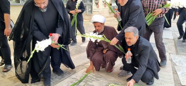 گلباران مزار شهدای هفتم تیر در قم
