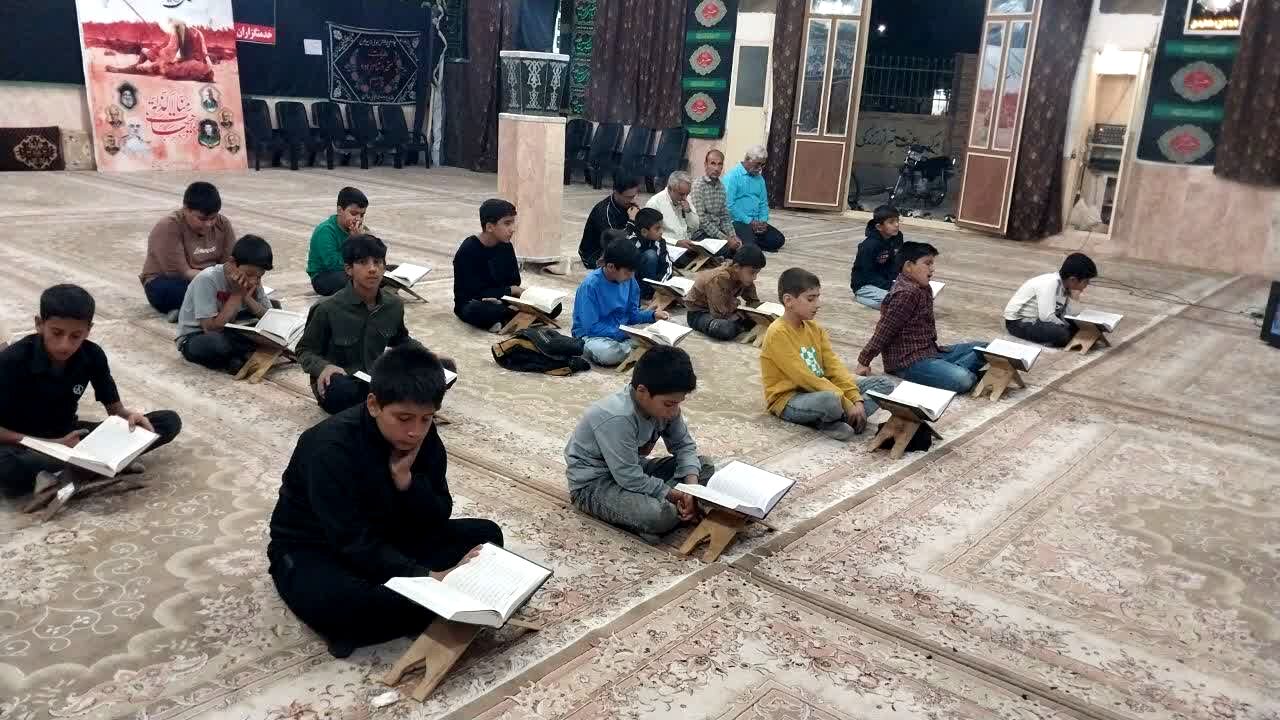 مراسم معنوی انس با قرآن یادواره شهدای فدافن 