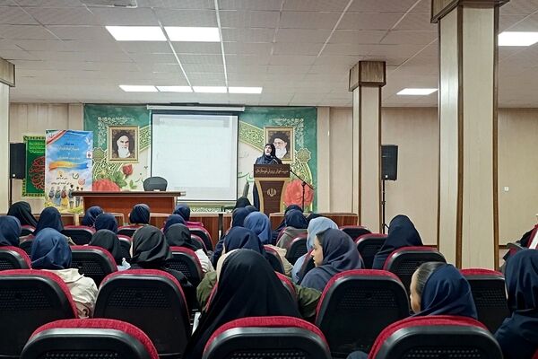 همایش مشاوران دانش‌آموز شهرستان ملارد