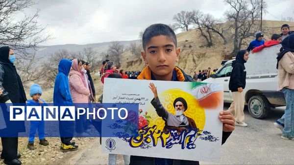 تجدید میثاق مردم با آرمان‌های انقلاب در سایه وحدت و ایمان