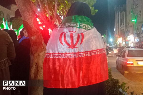 حضور مردم‌ نسیم‌شهر در سی هفتمین تجمع شبانه میدان‌ هفت‌تیر