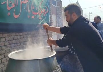 سنت غذای نذری و علم‌گردانی ماه محرم در گلوگاه