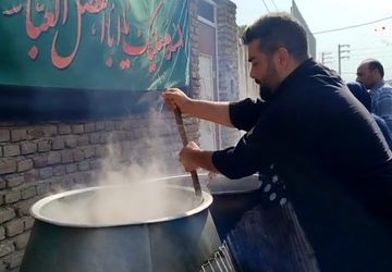 سنت غذای نذری و علم‌گردانی ماه محرم در گلوگاه