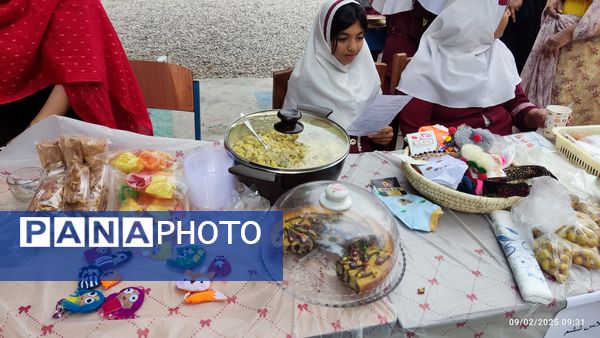 بازارچه کسب و کار دانش‌آموزی در دبستان مولوی فین 