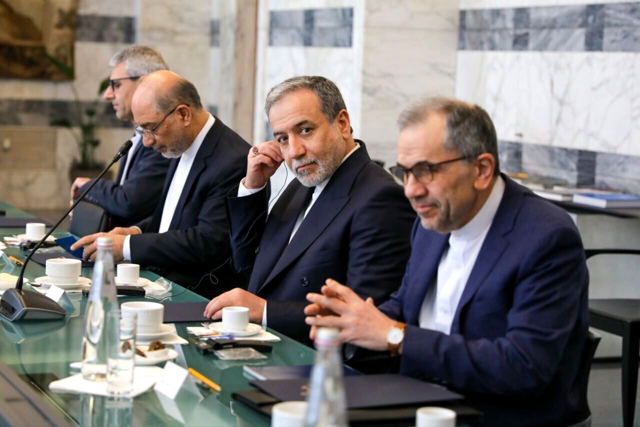 توافق بر سر چند مسئله اصلی می‌تواند زمینه‌ساز عدم توسل به جنگ باشد/ روسیه شریک تاکتیکی ایران است، نه متحد استراتژیک