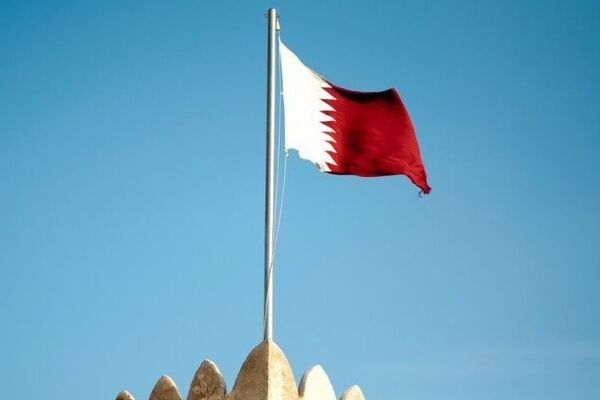 قطر: ترافیک تنگه هرمز 80 درصد کاهش یافت