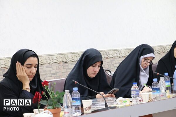 قرچک میزبان گردهمایی مدیران و کارشناسان مدارس شاهد شهرستانهای استان تهران