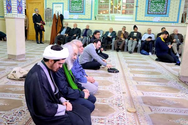 مسجد بقیه‌الله‌الاعظم (عج) غرق در شادی و انتظار