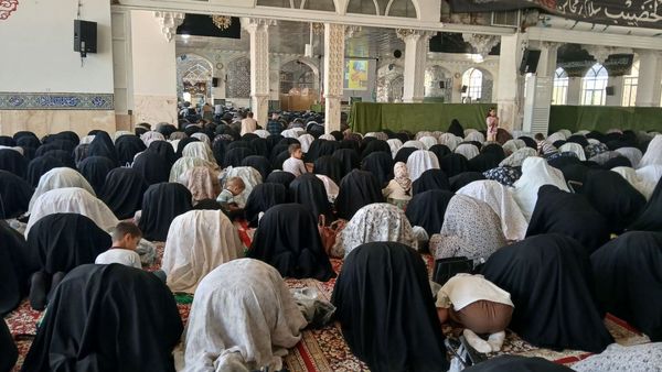نماز جمعه ای متفاوت با بوی خون خبرنگاران شهید
