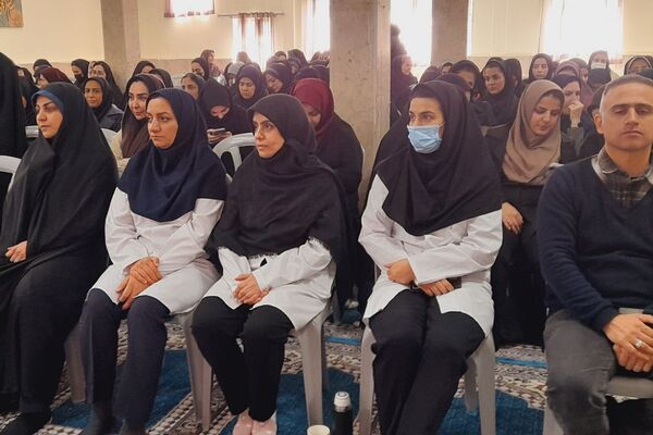 اولین دوره آموزشی کیفیت بخشی برنامه‌های سلامت و تندرستی ویژه آموزگاران پایه مدارس ابتدایی منطقه کهریزک 