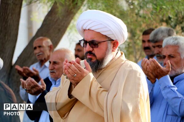 شکوه بندگی در عید قربان؛ فهرج یکپارچه غرق در نیایش شد