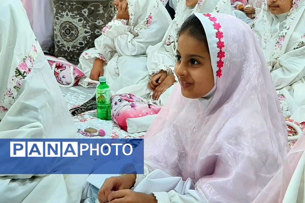 برپایی جشن عبادت و بندگی در مسجد ناحیه 2 بهارستان