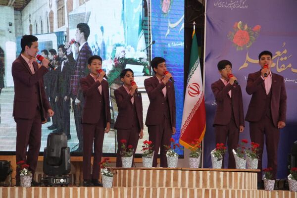 آیین بزرگداشت مقام معلم در سمنان