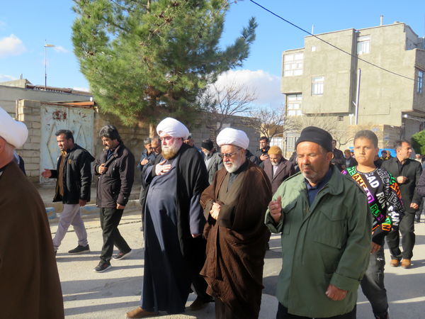 اجتماع و دسته روی عزاداران علوی در شهر درق برگزار شد