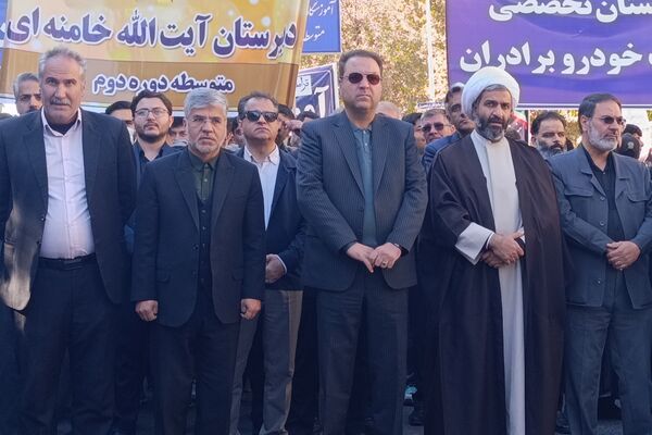 راهپیمایی سیزده آبان در شهرستان نیشابور