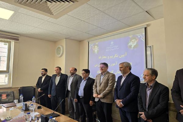 فصل تازه خدمت‌رسانی؛ مهدی ذبیحی بر سکوی مدیریت آموزش و پرورش گناباد