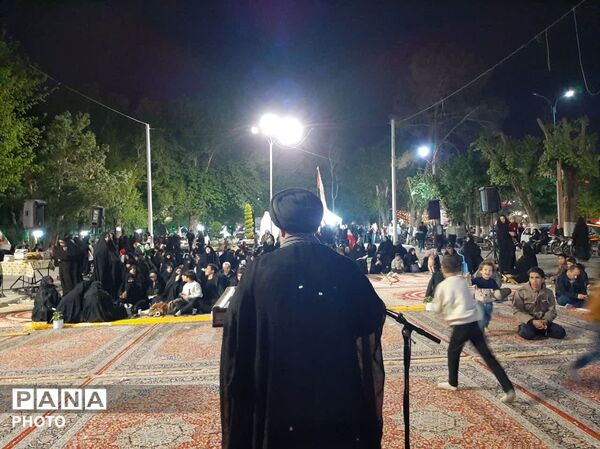 مراسم چهلم شهادت رهبر انقلاب اسلامی ایران در میدان باغ ملی یزد