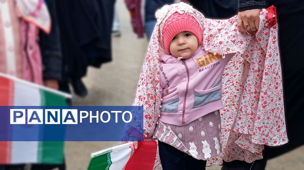 حاشیه نگاری حضور مردم شهر بن در راهپیمایی ۲۲ بهمن ۱۴۰۴