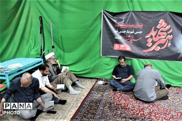 آیین روحبخش قرائت دعای عرفه در یادمان شهدای گمنام کوه خضر نبی(ع)