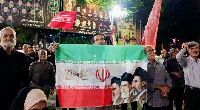 میدان امام (ره) خرم‌ آباد کانون تجدید بیعت با شهدای راه انقلاب