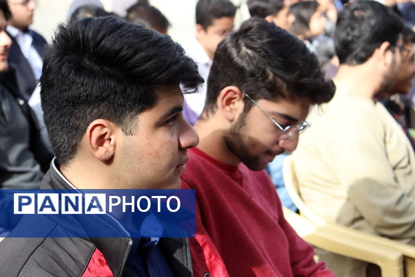 مراسم چهارشنبه‌های امام رضایی در مدرسه پیام غدیر آموزش و پرورش منطقه 14 تهران 