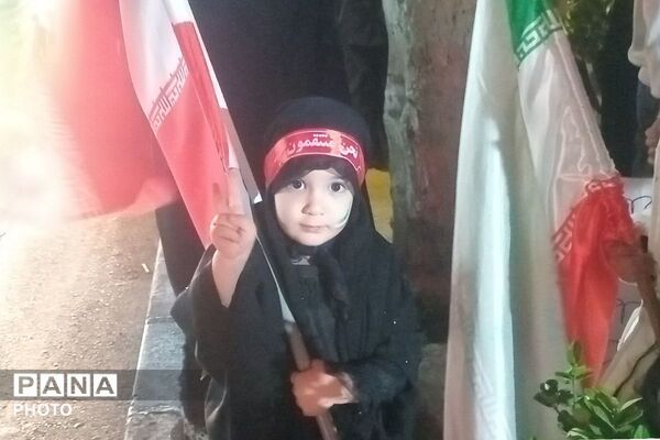 حضور مردم‌ نسیم‌شهر در سی هفتمین تجمع شبانه میدان‌ هفت‌تیر