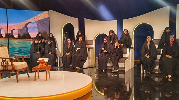 حضور دختران حاج قاسم کهگیلویه و بویراحمد در برنامه قرار شبکه دنا به مناسبت ماه رمضان