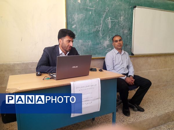 کارگاه‌های هدایت تحصیلی و معرفی مشاغل در مدارس کوهنانی