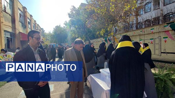 انتخابات شورای دانش‌آموزی در دبیرستان استقلال ناحیه ۶ مشهد