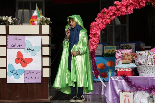 جشن نیکوکاری در مدرسه مهرآیین بهارستان۲
