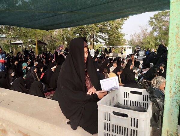 محفل نورانی دعای عرفه در گلزار شهدای شهرک طرق 