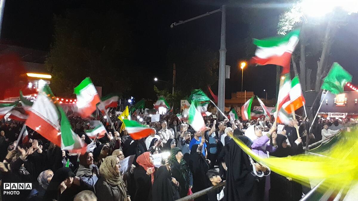 نظرآباد باری دیگر صحنه طوفان همبستگی مردم شد 