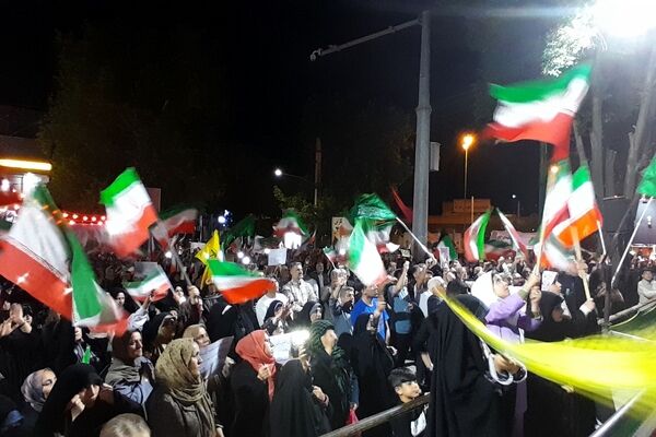 نظرآباد باری دیگر صحنه طوفان همبستگی مردم شد 