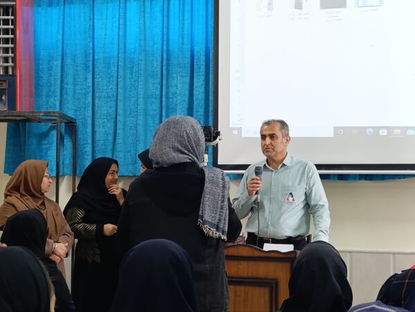 بیست و هشتمین گردهمایی کتاب گچ پژ در نیشابور 