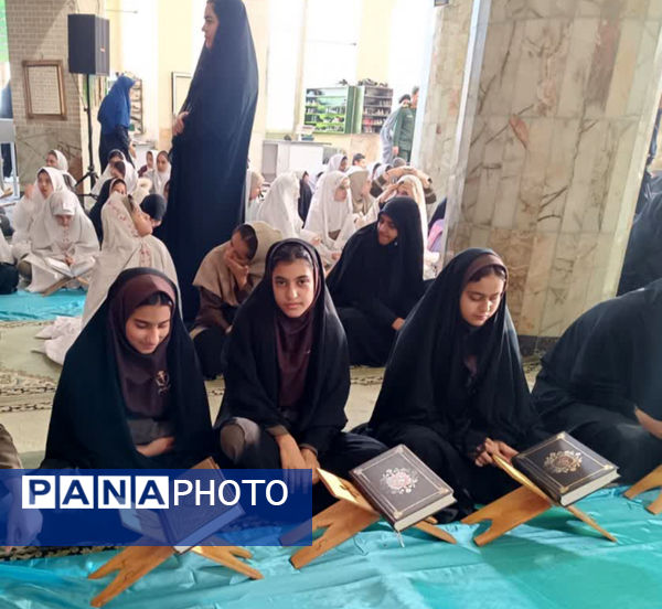  محفل انس با قرآن کریم در شهرستان خاتم 