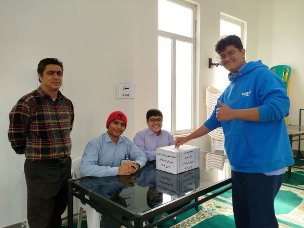 انتخابات شورای دانش‌آموزی در کاشمر