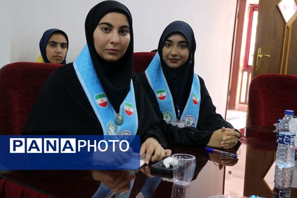 تقدیر از طلایه‌داران آگاهی در مازندران 