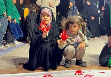 بیعت کودکان دارالعباده یزد با ولی امر مسلمین جهان امام‌سیدمجتبی خامنه ای